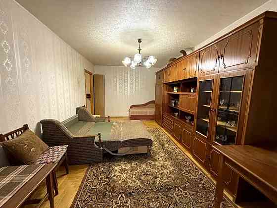 Оренда Квартира 3-кімнатна, 4/14 поверх на Леся Курбаса, 3б Kiev