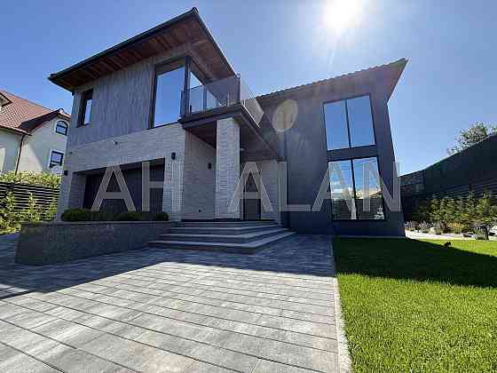 Продаж Будинок 5-кімнатний на Добрий Шлях вул., 1 Київ