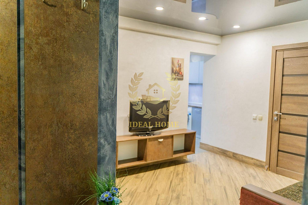 Квартира в цоколі з ремонтом та меблями, поруч інфраструктура і ліс  - фото 3