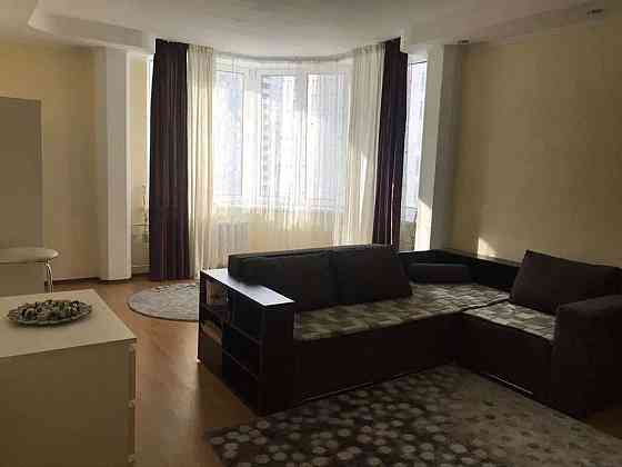 Оренда Квартира 1-кімнатна, 10/24 поверх на ул. Михаила Драгоманова Київ