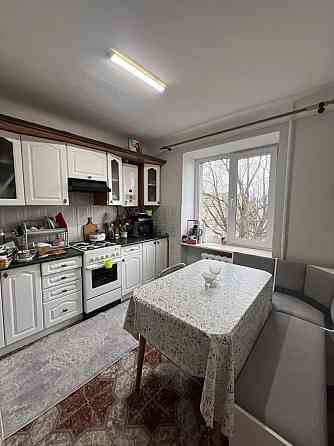 Продаж Квартира 3-кімнатна, 4/5 поверх на вул. Мазепи Гетьмана Івано-Франківськ