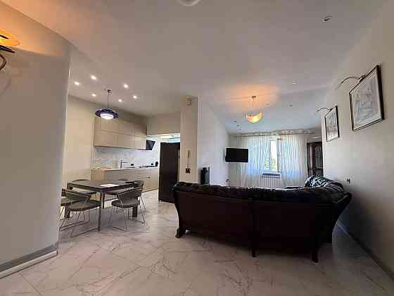 Оренда Квартира 2-кімнатна, 8/8 поверх на Довженко ул., 6 Одесса