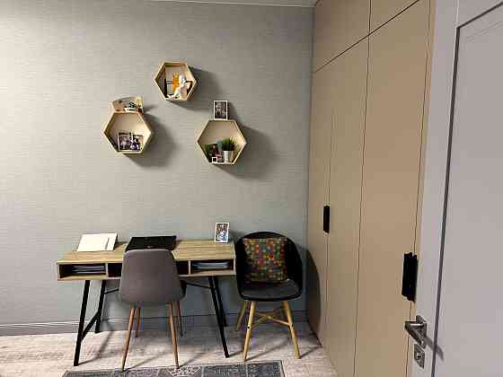 Продаж Квартира 3-кімнатна, 3/7 поверх на Лебедєва Академіка вул., д. 1/7 Киев