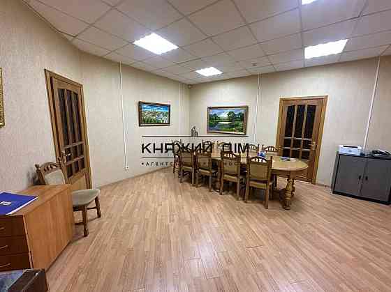 Оренда офісне приміщення на Драгоманова ул. поверх - 1/11 Київ