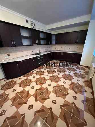 Просторная, раздельная 3-х к. кв. в новом доме, в Бортничах. № 21101827 Київ