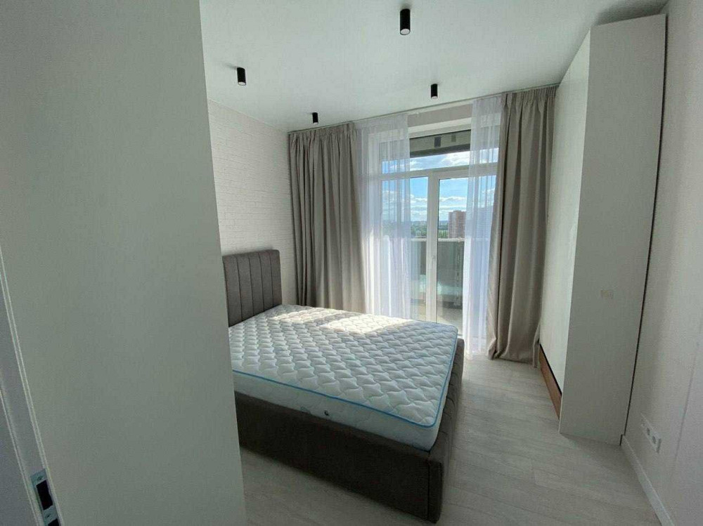 Продаж Квартира 3-кімнатна, 17/25 поверх на Васильківська вул., д. 100а Київ - фото 2