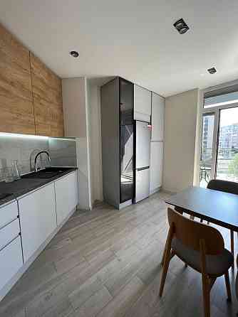 Продаж Квартира 2-кімнатна, 4/22 поверх на вул. В'ячеслава Чорновола Львов