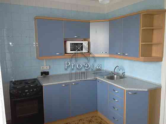 Продаж Будинок 3-кімнатний на Героїв Дніпра вул., 9 Kiev