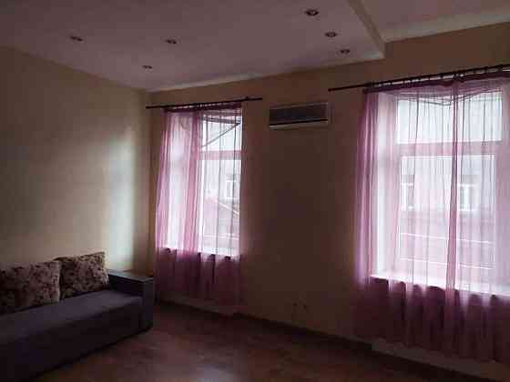 Оренда Квартира 2-кімнатна, 6/6 поверх на пл. Независимости Київ