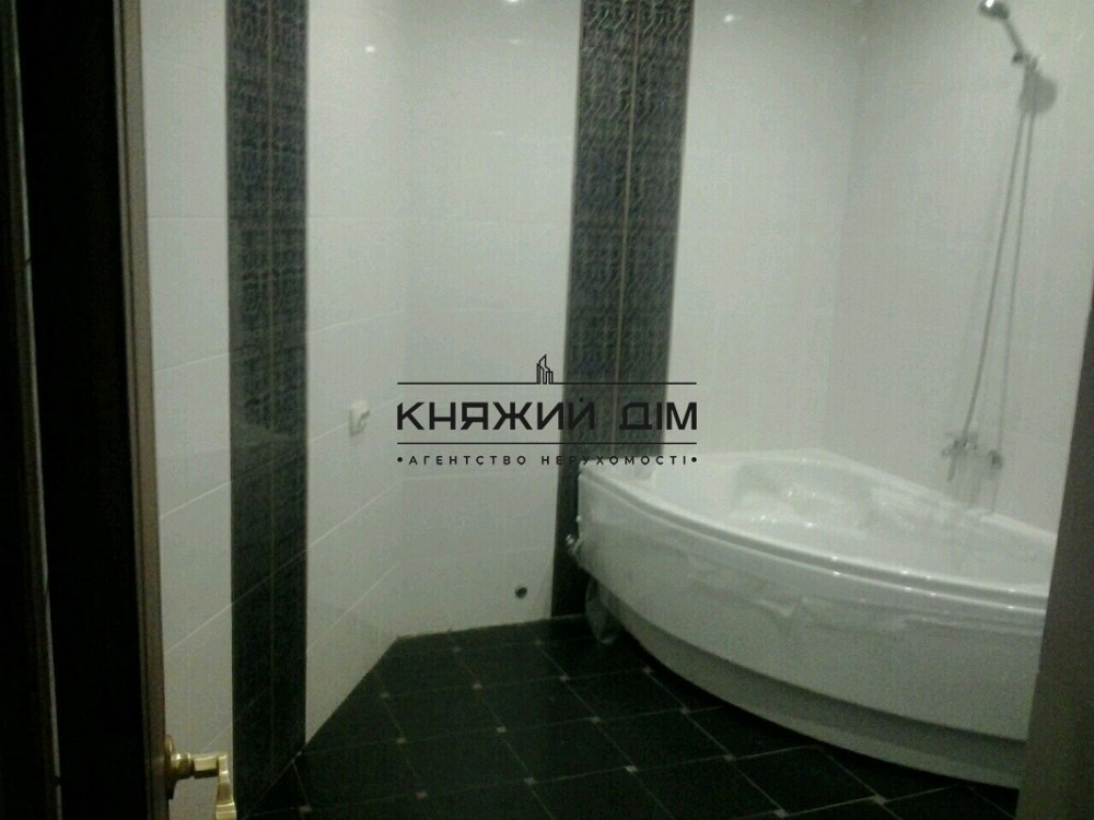 Продаж 3-х поверхового будинку смт Погреби. № 2211629 Погребы - фото 7