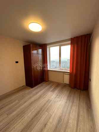 Продаж Квартира 2-кімнатна, 9/9 поверх на вул. Перемоги Kharkiv