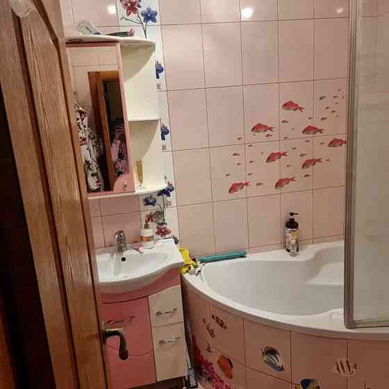 Оренда Квартира 2-кімнатна, 10/10 поверх на Хмельницька, 10 Kiev