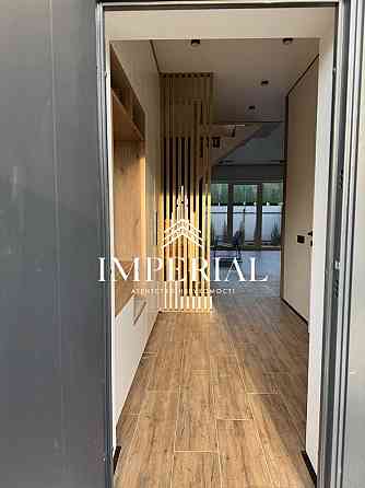 Продаж Будинок 4-кімнатний на вул. 5-й Східно-Дальній Київ