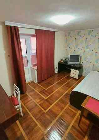 Оренда Квартира 3-кімнатна, 2/10 поверх на ул. Златоустовская Kiev