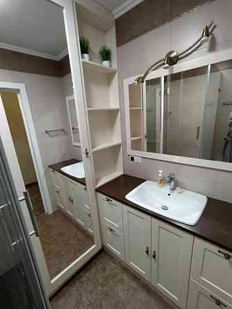 Продаж Квартира 3-кімнатна, 10/19 поверх на Гарматна вул., д. 38А Киев