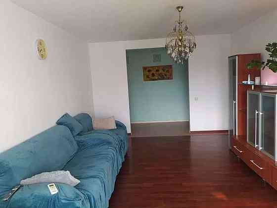 Оренда Квартира 3-кімнатна, 6/6 поверх на ул. Межигорская Киев