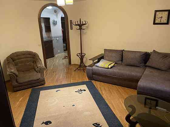 Оренда Квартира 1-кімнатна, 2/9 поверх на Леся Курбаса просп., 1А Киев