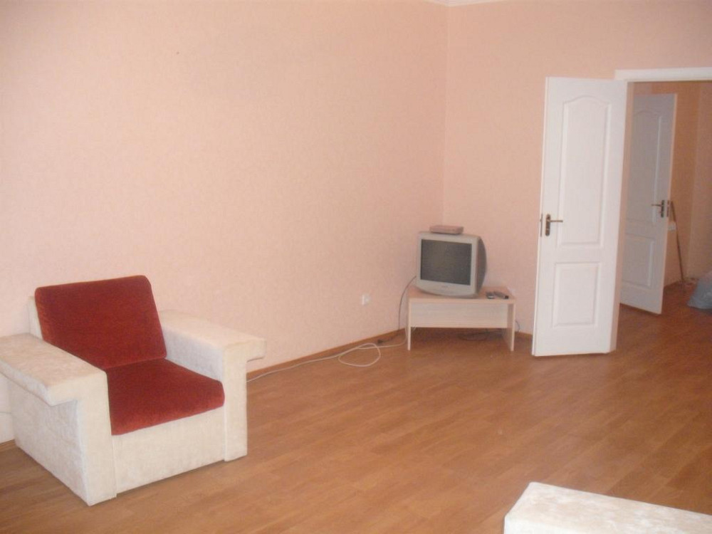 Оренда Квартира 3-кімнатна, 10/18 поверх на Нежинская ул. Київ - фото 11