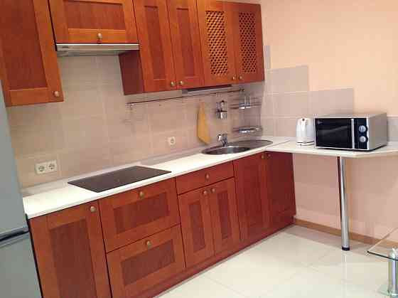 Оренда Квартира 1-кімнатна, 3/10 поверх на Регенераторна, 4 Kiev