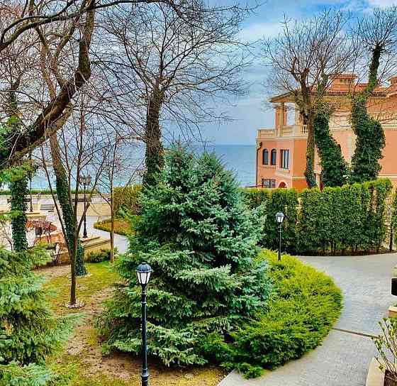 Продаётся 3х этажная Шикарная Вилла, на Золотом берегу!Фонтан! Odessa