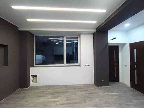 Оренда Квартира 3-кімнатна, 1/2 поверх на ул. Княжий Затон Київ