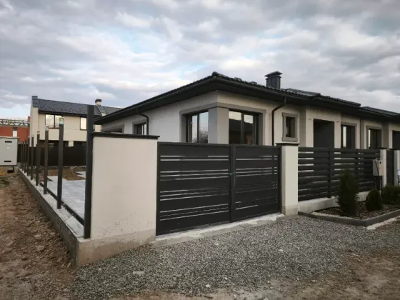 Продаж 1-поверховий Котедж з ділянкою 4.5 сот 127 кв.м 3 кімн. на Винаградна Минай