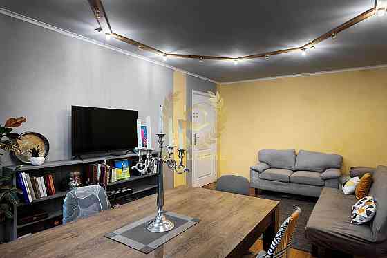 Продам 2 рівневу квартиру проспект Перемоги Київ