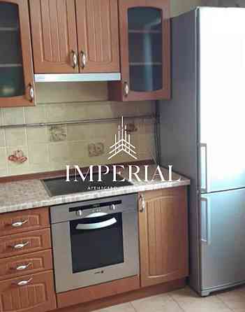 Продаж Квартира 3-кімнатна, 15/18 поверх на вул. Ревуцкого Киев