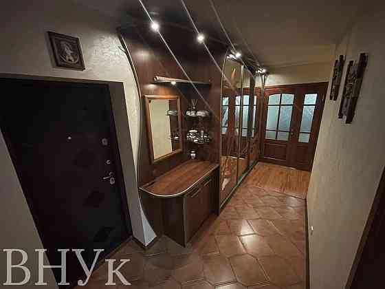 Продаж Квартира 3-кімнатна, 5/6 поверх на Новочерчицька Луцк