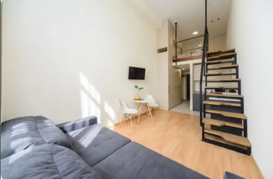 Здаємо подобово в Києві дворівневі апартаменти квартиру ЖК Смарт Хаус, метро Берестейська Київ