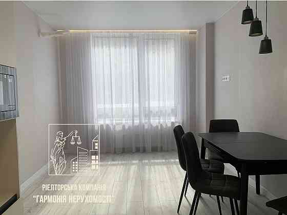 Продаж Квартира 2-кімнатна, 4/7 поверх на Салютна вул., д. 2б Київ