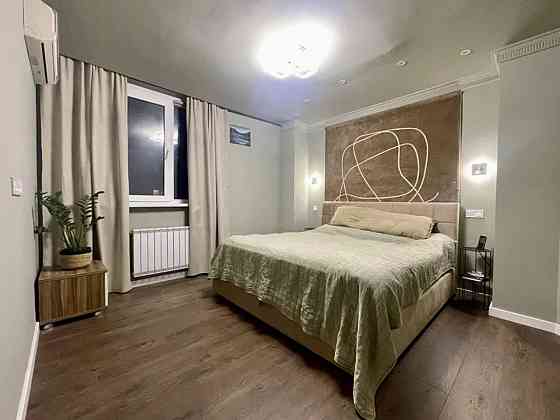 Продаж Квартира 2-кімнатна, 15/26 поверх на Вадима Гетьмана вул., 1а Киев