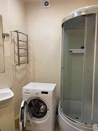 Оренда Квартира 1-кімнатна, 9/25 поверх на Драгоманова, 6а Киев