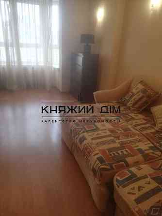 Оренда Квартира 2-кімнатна, 14/25 поверх на Мишуги Александра ул. Киев