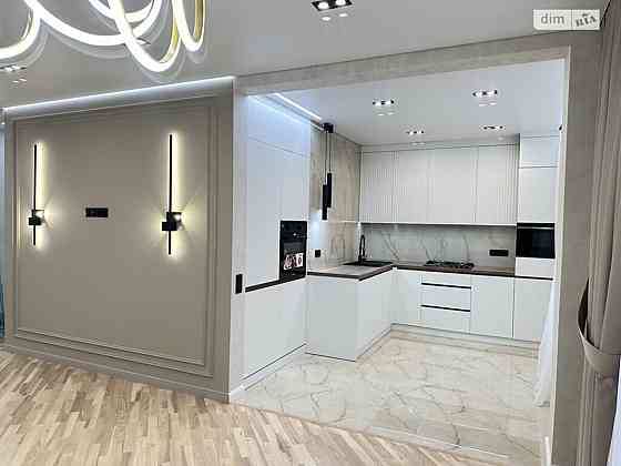 Продаж Квартира 3-кімнатна, 3/9 поверх на Ющенка Винница