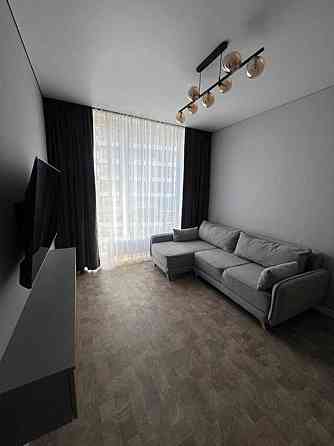 Продаж Квартира 1-кімнатна, 16/25 поверх на Дніпровська набережна, 15Ж Kiev