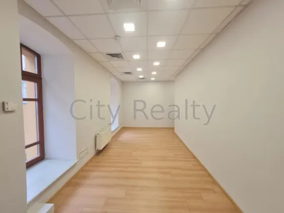 Сдаётся Офисные помещения площадь 654.56 кв.м  Киев Бульварно-Кудрявська 24 Киев