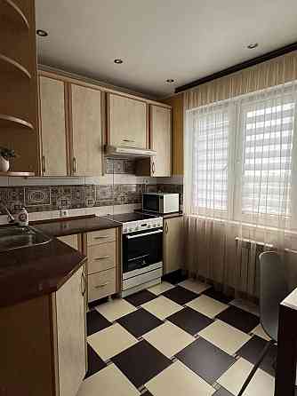 Оренда Квартира 1-кімнатна, 16/16 поверх на Якуба Коласа, 23а Киев