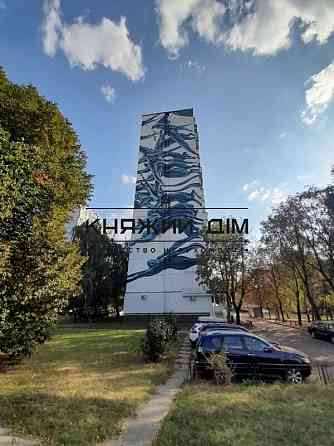 БЕЗ КОМІСІЇ! Продаж 3-кімнатна роздільна квартира, метро Святошин. № 21144462 Київ