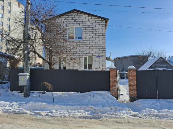 Продажа 2-этажный Дом с участком 3 сот 74.3 кв.м 1 комн. на вул Романа Шухевича 16 Бердичев