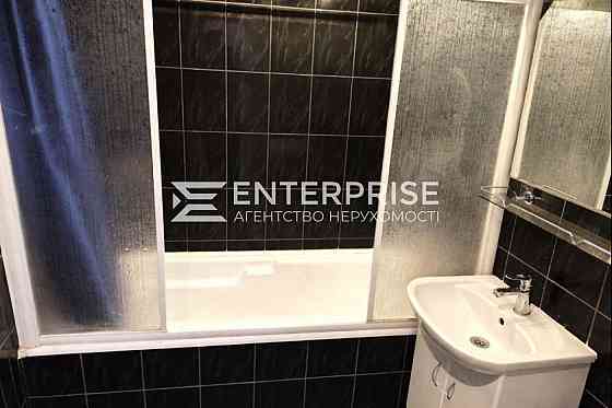 Продаж Квартира 2-кімнатна, 15/17 поверх на вул. Лисковская Киев