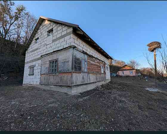 Продаж Будинок 4-кімнатний на вул. Івана Франка Зоря