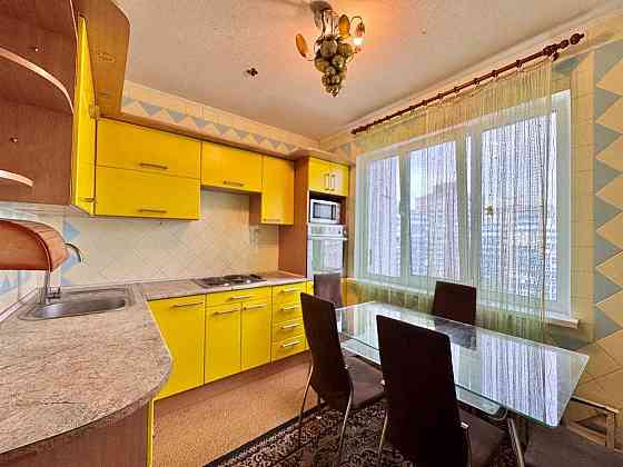 3-кімнатна, Академіка Заболотного вул., 28, Голосіївський Kiev