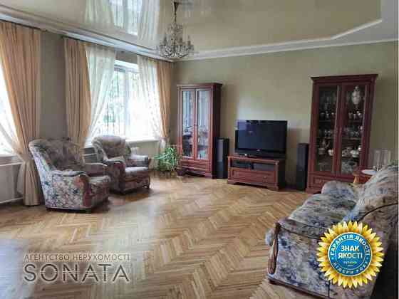 Продаж Квартира 3-кімнатна, 1/5 поверх на Митніцкая, 43 Черкаси