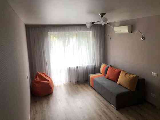 Оренда Квартира 1-кімнатна, 4/9 поверх на ул. Багговутовская, 1а Киев