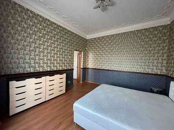 Продаж Квартира 4-кімнатна, 6/6 поверх на Шевченка Тараса вул., д. 58 Kiev