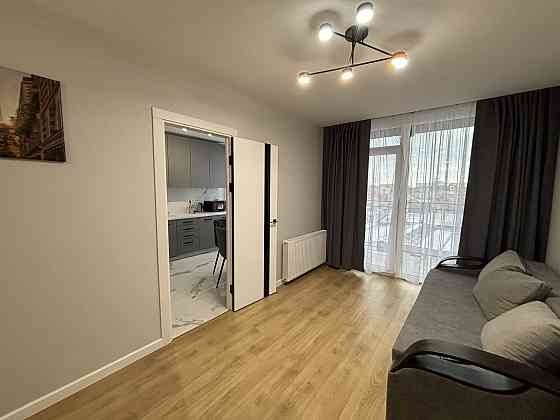 Оренда Квартира 2-кімнатна, 8/11 поверх на Південний б-р, 32 Івано-Франківськ