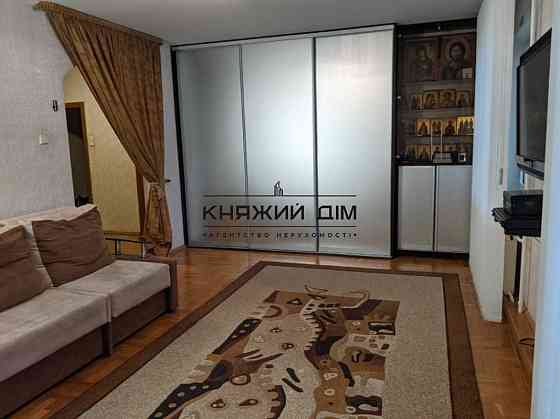 Большая 3к. квартира возле метро Позняки, ул.Гмыри. Код объекта: 21137235. Київ