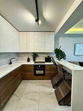 Оренда Квартира 1-кімнатна, 14/17 поверх на Завальна, 10В Kiev