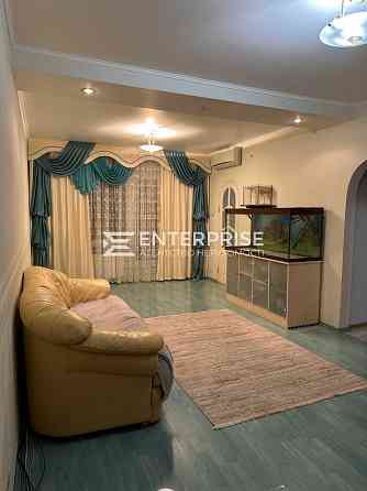 Продаж Квартира 3-кімнатна, 3/10 поверх на вул. Лаврухіна Миколи Київ